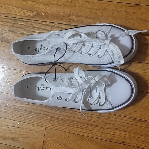 Epic Step Low Top Cap Toe Women's White Sneakers Size 6 - Picture 2 of 12